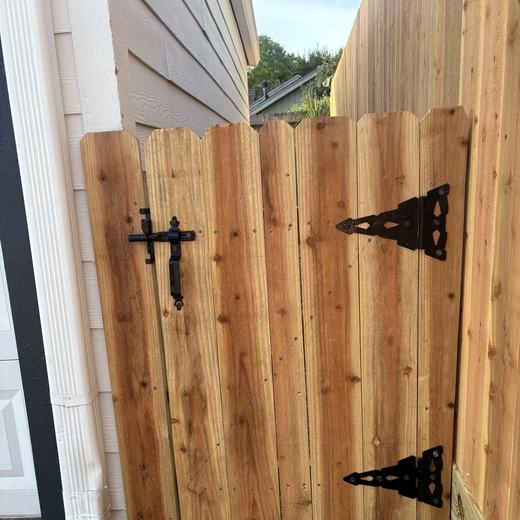 Cedar gate, heavy hinges