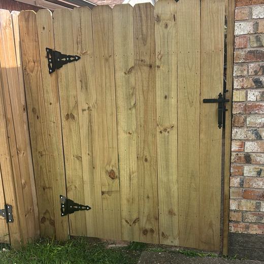 Gate on the walkway